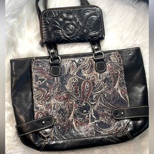 Patricia Nash Leather Shoulder bag and wallet bundle